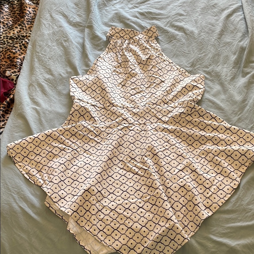 Chic Black and White Patterned Blouse